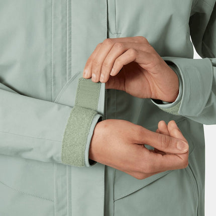 helly-hansen-zeiljas-dames-hp-storm-racing-mintgroen-onbody-feature